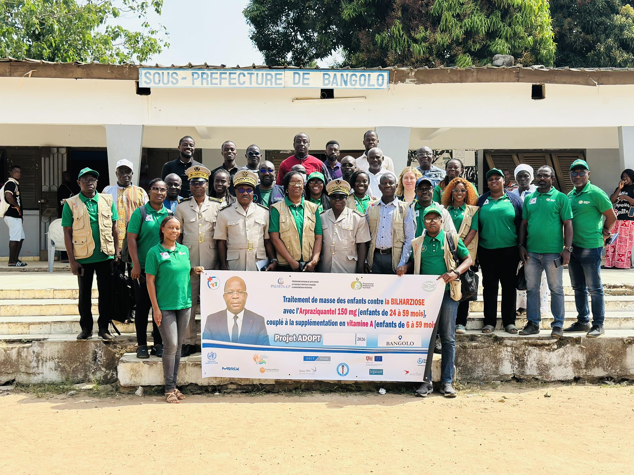 Bangolo : une campagne intégrée pour protéger les enfants contre la bilharziose et les carences nutritionnelles